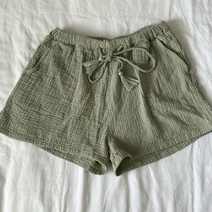 women’s shorts
